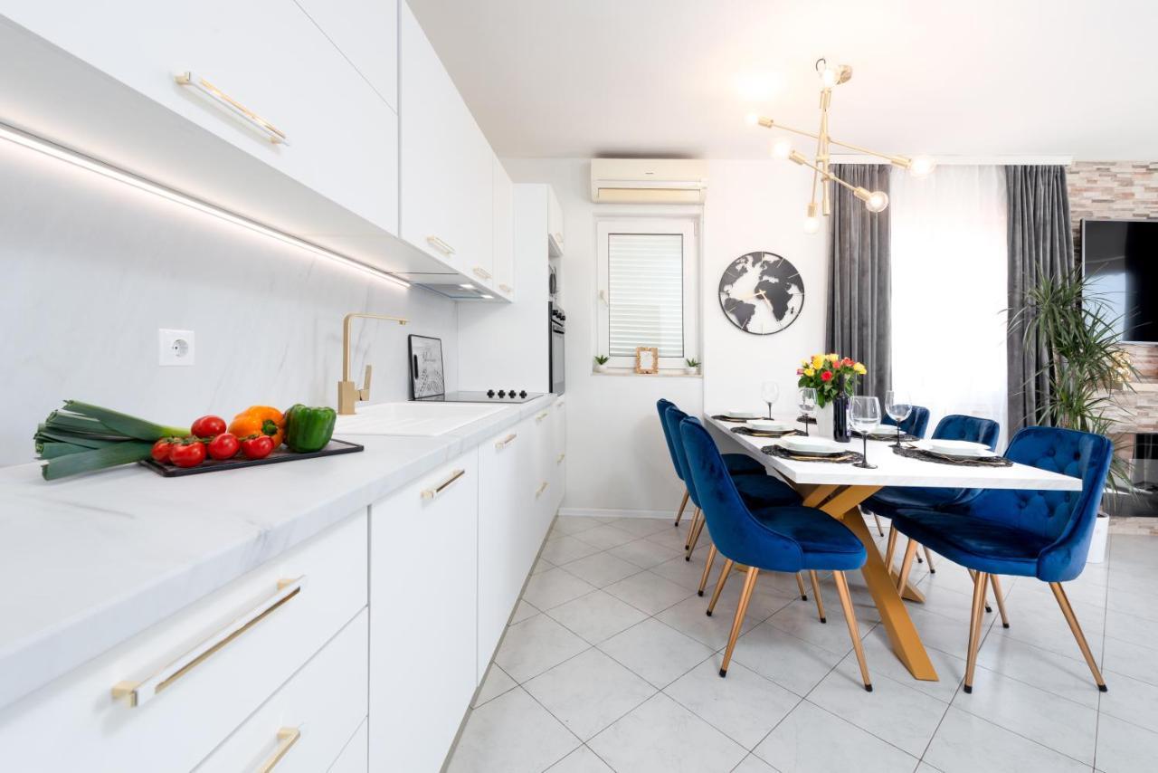 Bluesky Deluxe Apartment Free Parking Дубровник Экстерьер фото