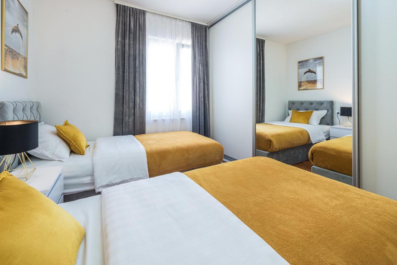 Bluesky Deluxe Apartment Free Parking Дубровник Экстерьер фото